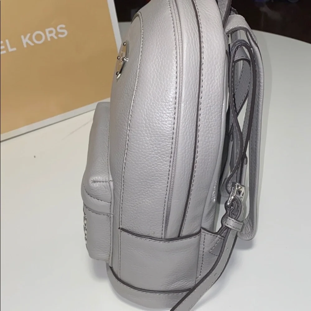 AUTH NWT MICHAEL KORS GROMMET BACKPACK PEARL GREY